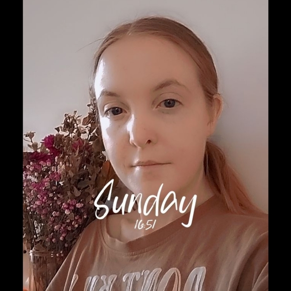 Meet your Posher, Abigail - Picture 1 of 1